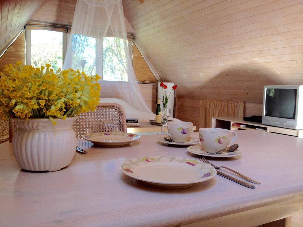 Kaju Guesthouses Nasva Luaran gambar